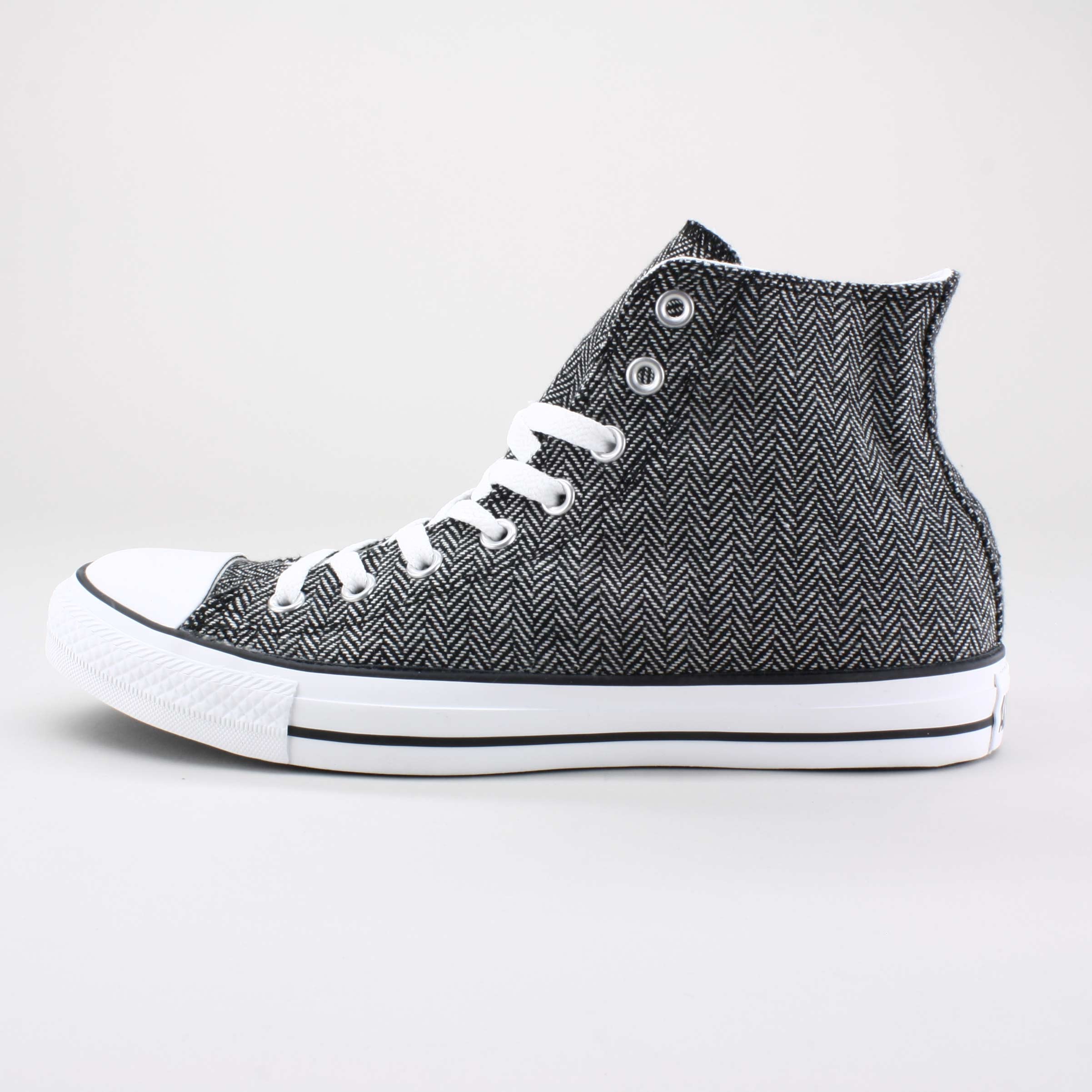 herringbone converse